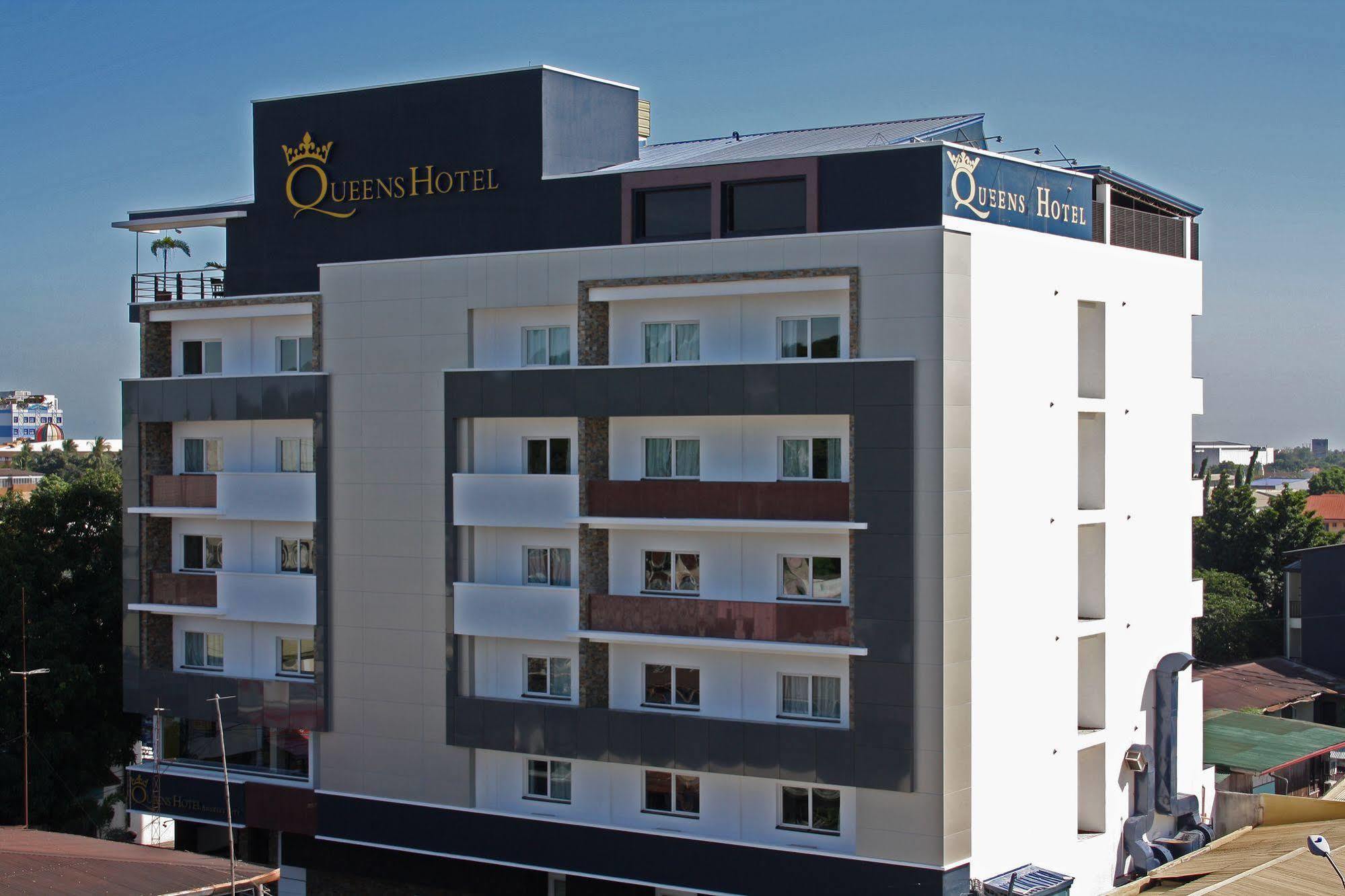 Queens Hotel Angeles City Exterior photo